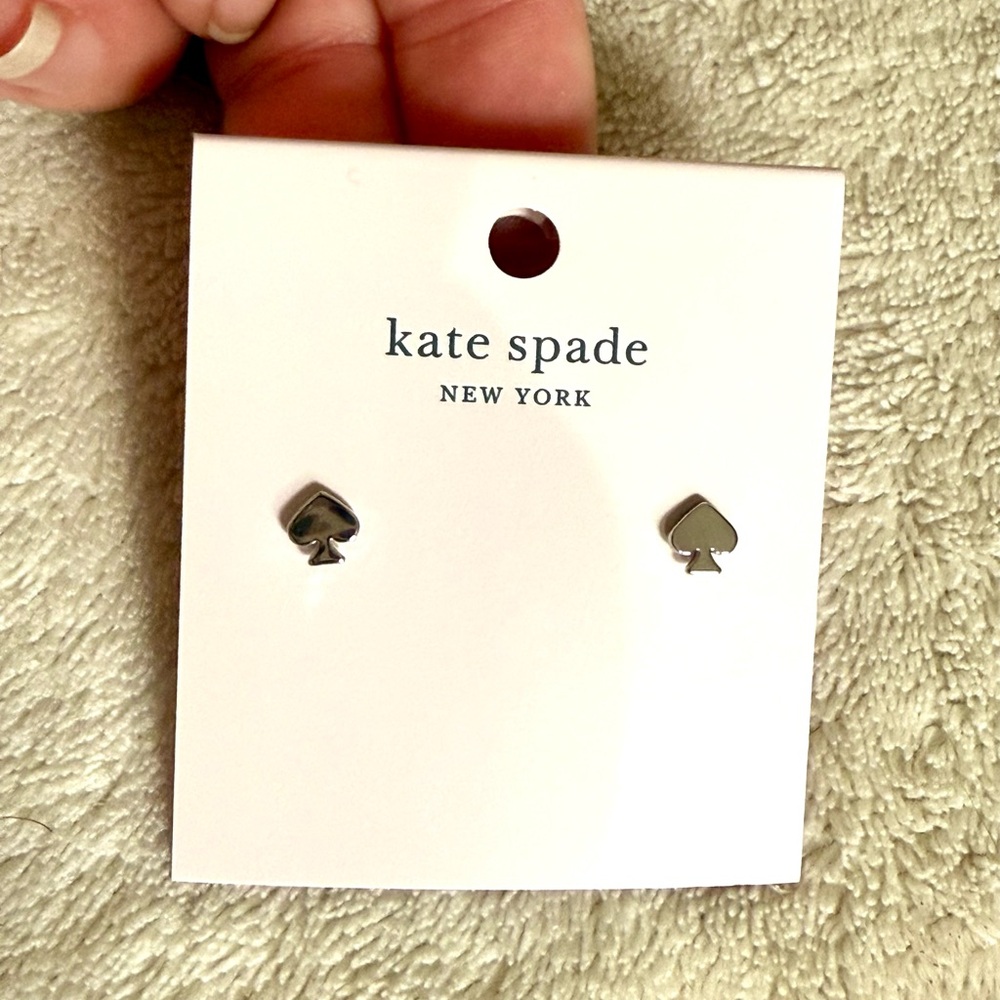 NWT Signature Kate Spade: Spade Mini Stud Earrings - Picture 2 of 4